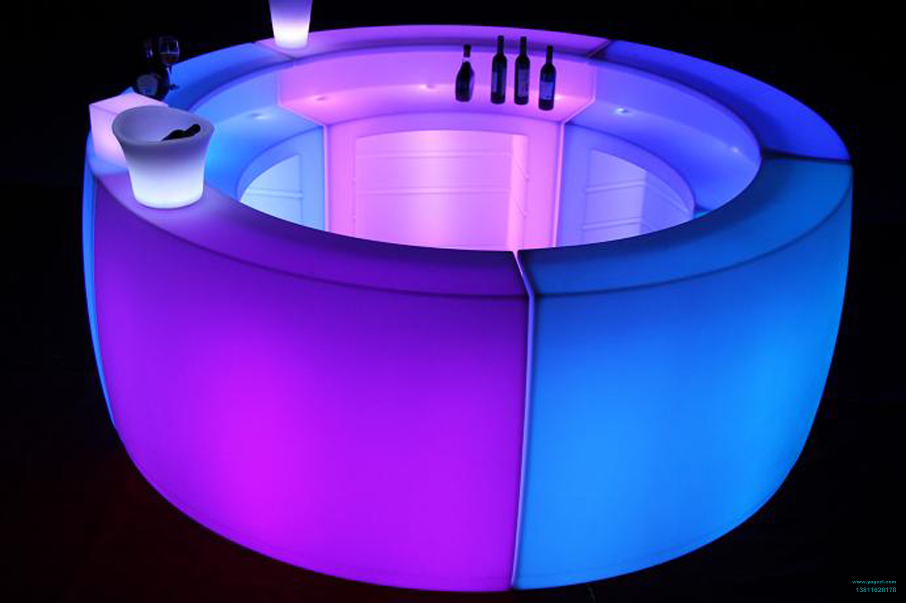 时尚桌椅租赁-12